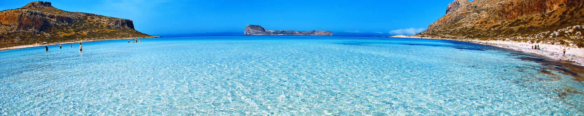 Plage de Balos aux eaux claires entourée de falaises, Crète, Grèce