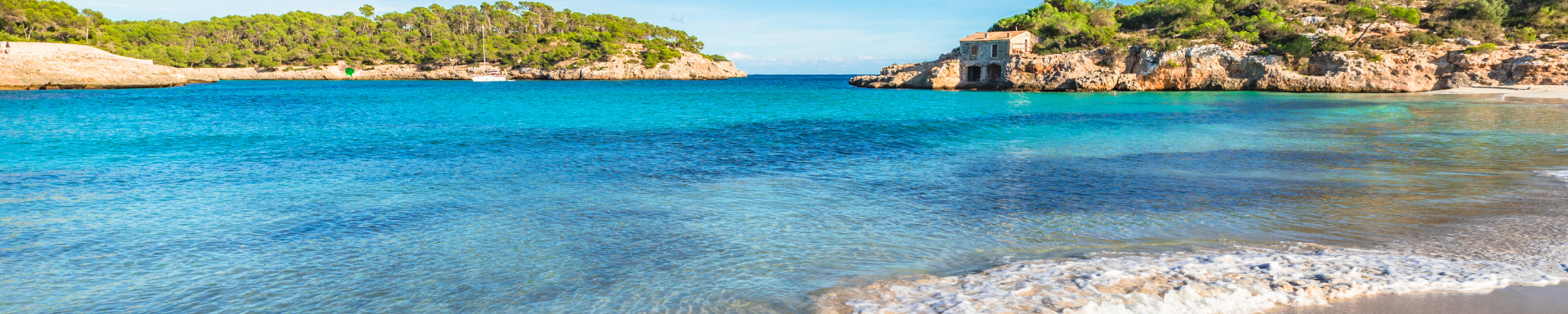 Paysage de plage de Cala S'Amarador belle mer au parc naturel de Mondrago sur Majorque Espagne, Baléares, mer Méditerranée.